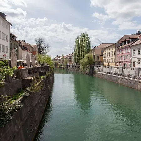 Riverbank In Centre! * Ljubljana
